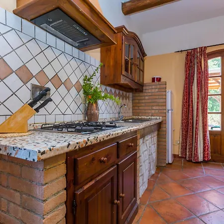 Talpa-18 By Interhome Riparbella