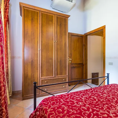 Talpa-18 By Interhome Riparbella
